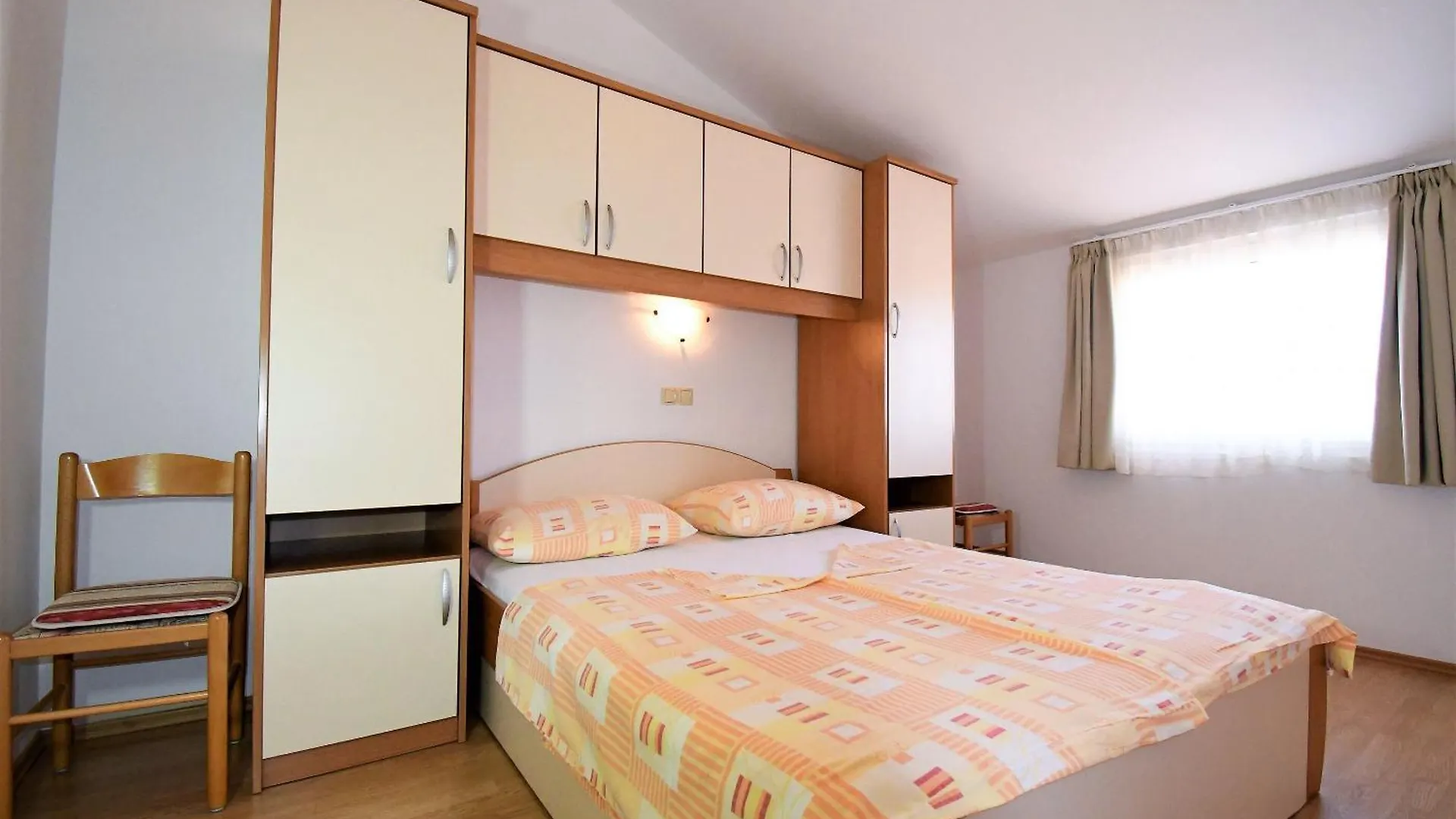 Apartments Mirjana V Lopar Croatia
